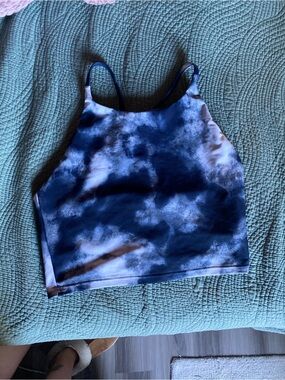 Old Navy Active Blue Tie-Dye Performance Top